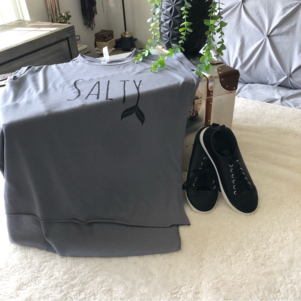 Gray sleeveless SALTY t-shirt SZ S